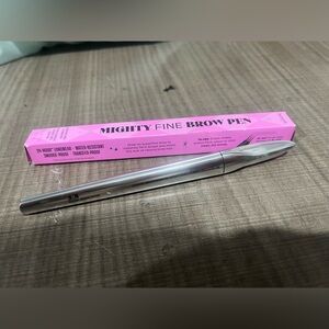 Benefit Mighty Fine Brow Pen - Neutral Medium Brown